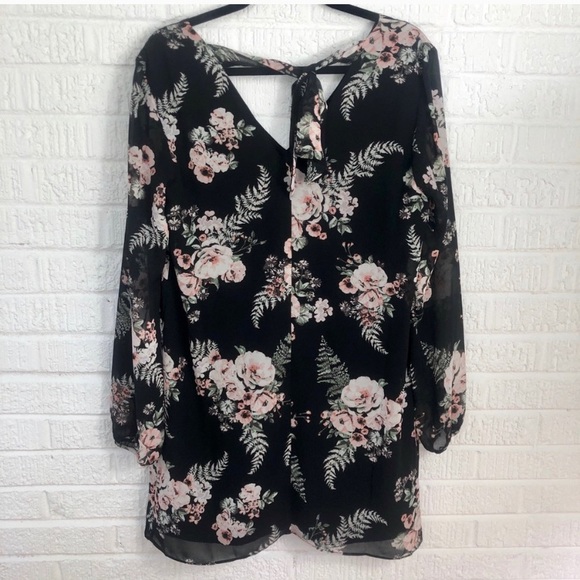 BCBG long sleeve dress - Picture 4 of 5